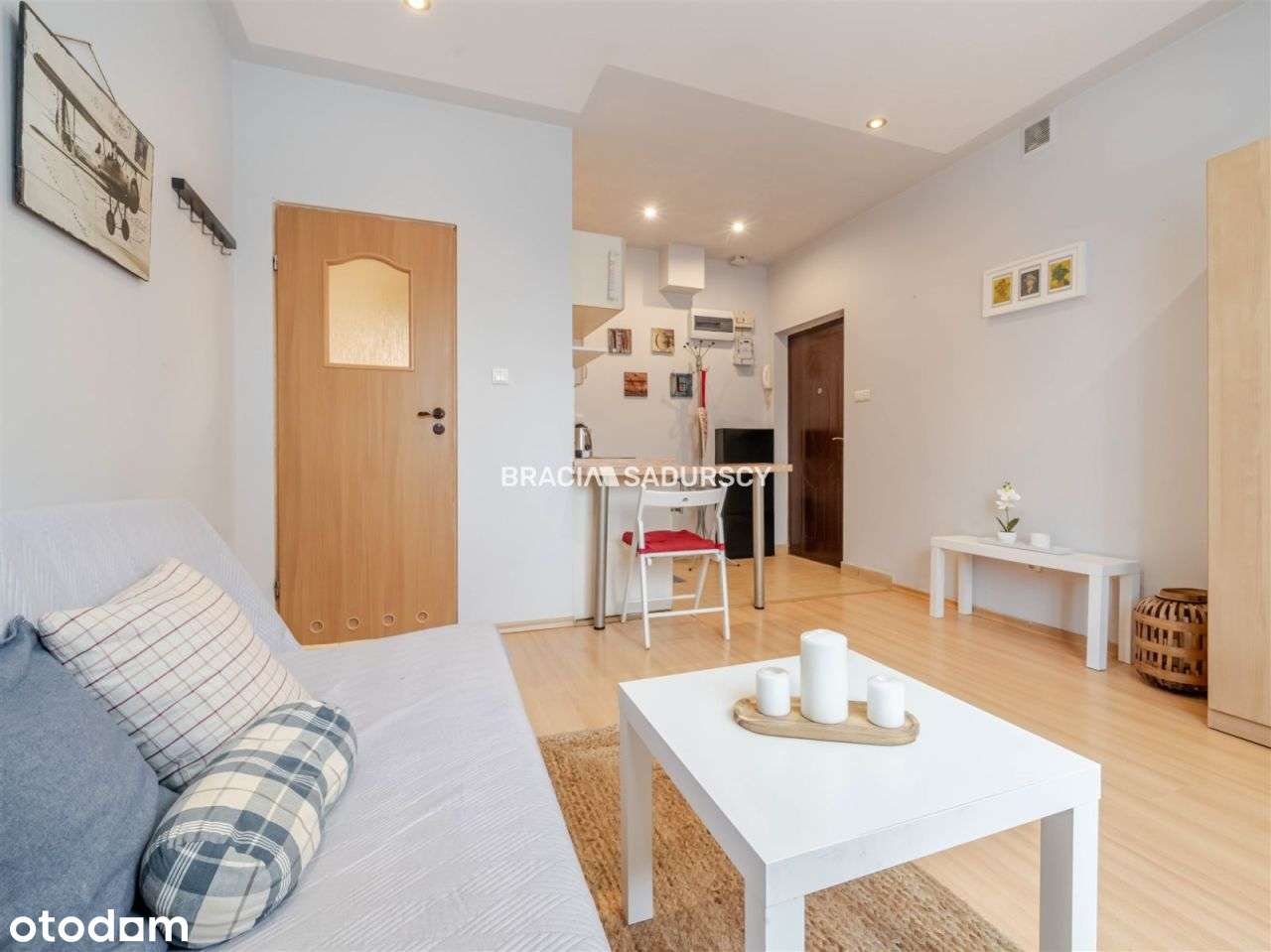 Kawalerka z piwnicą, przy Centrum Nowa Cena - Pełny obrazek: 2/20