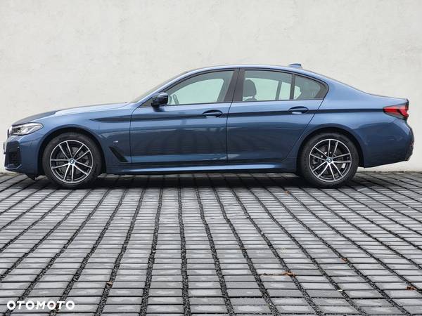 BMW Seria 5 520i mHEV M Sport sport - 2