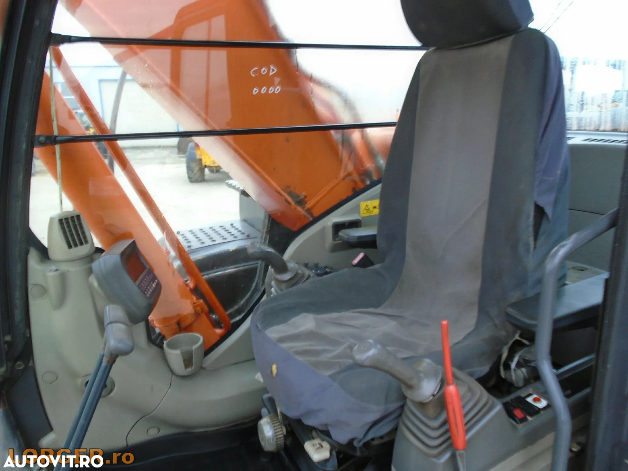 Hitachi Zaxis ZX210 LC-3 - 10