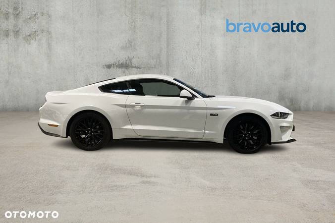 Ford Mustang 5.0 V8 GT - 6