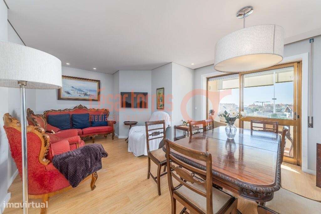 Apartamento T3 Miramar-1