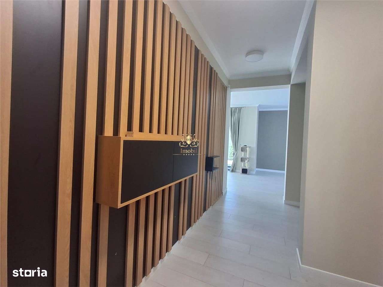 Casa de LUX  4 camere  3 bai Semimobilata,Rulouri exterioare, Curte am - Imagine principală: 3/10