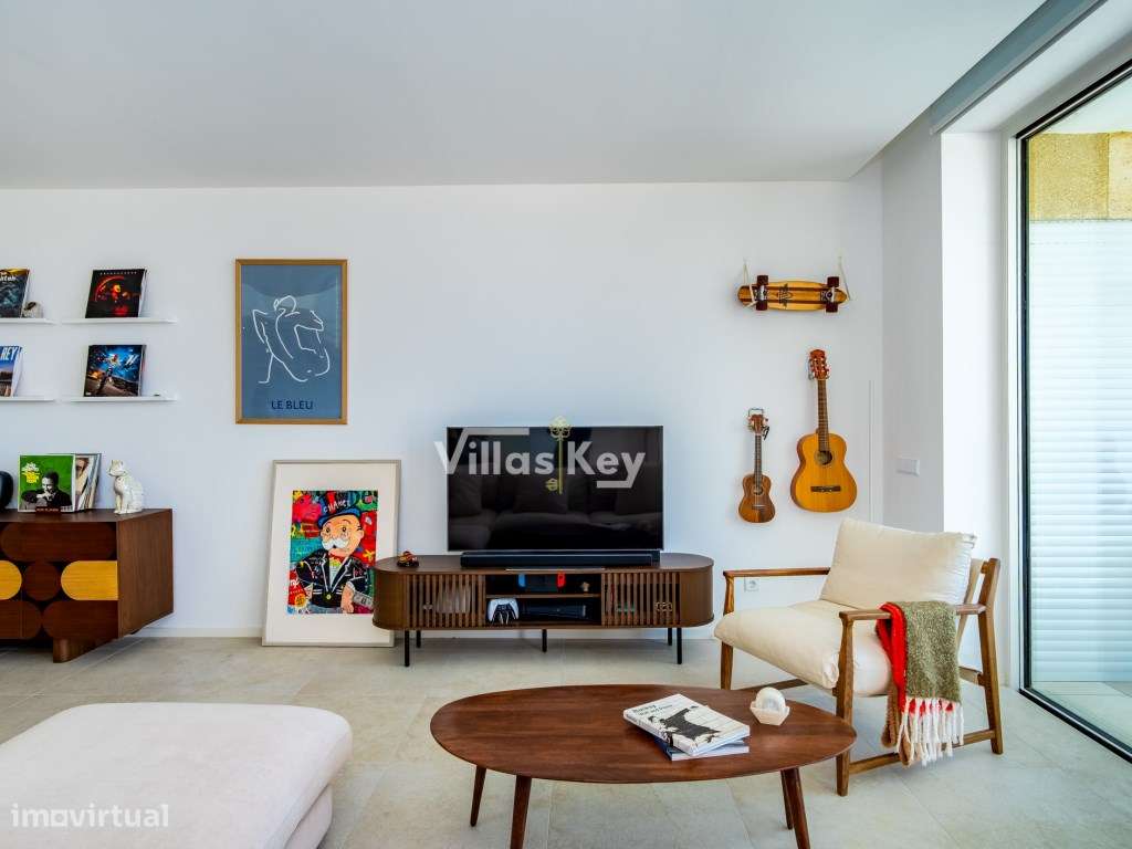 Moradia mobilada com 3 quartos e piscina em Lagos - Grande imagem: 4/35