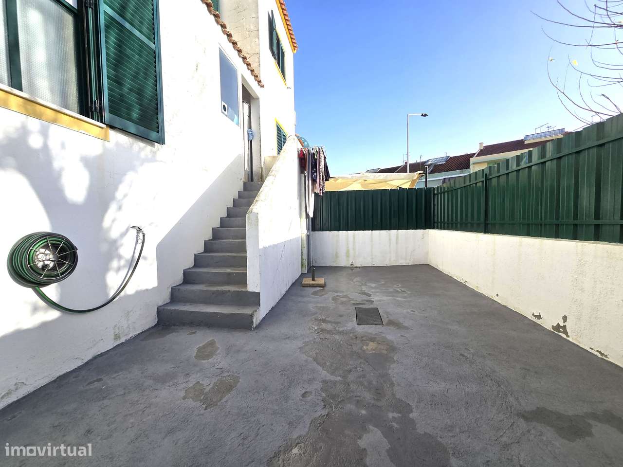 Simpática Moradia em Banda T3-16