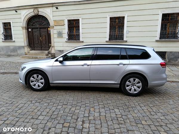 Volkswagen Passat 2.0 TDI BMT Trendline - 2