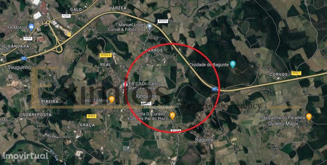 Lote de terreno com uma área de 2057 m2, em Vila do Conde