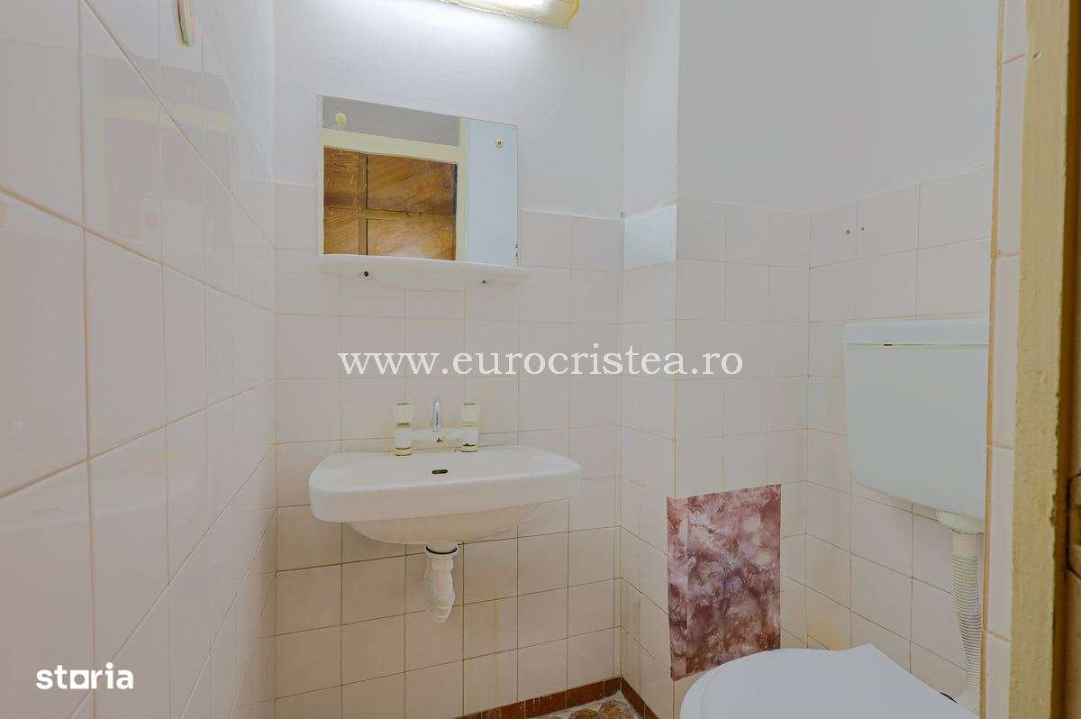Apartament cu 3 camere confort 1 de vânzare în Mangalia, zona:Sens .-10