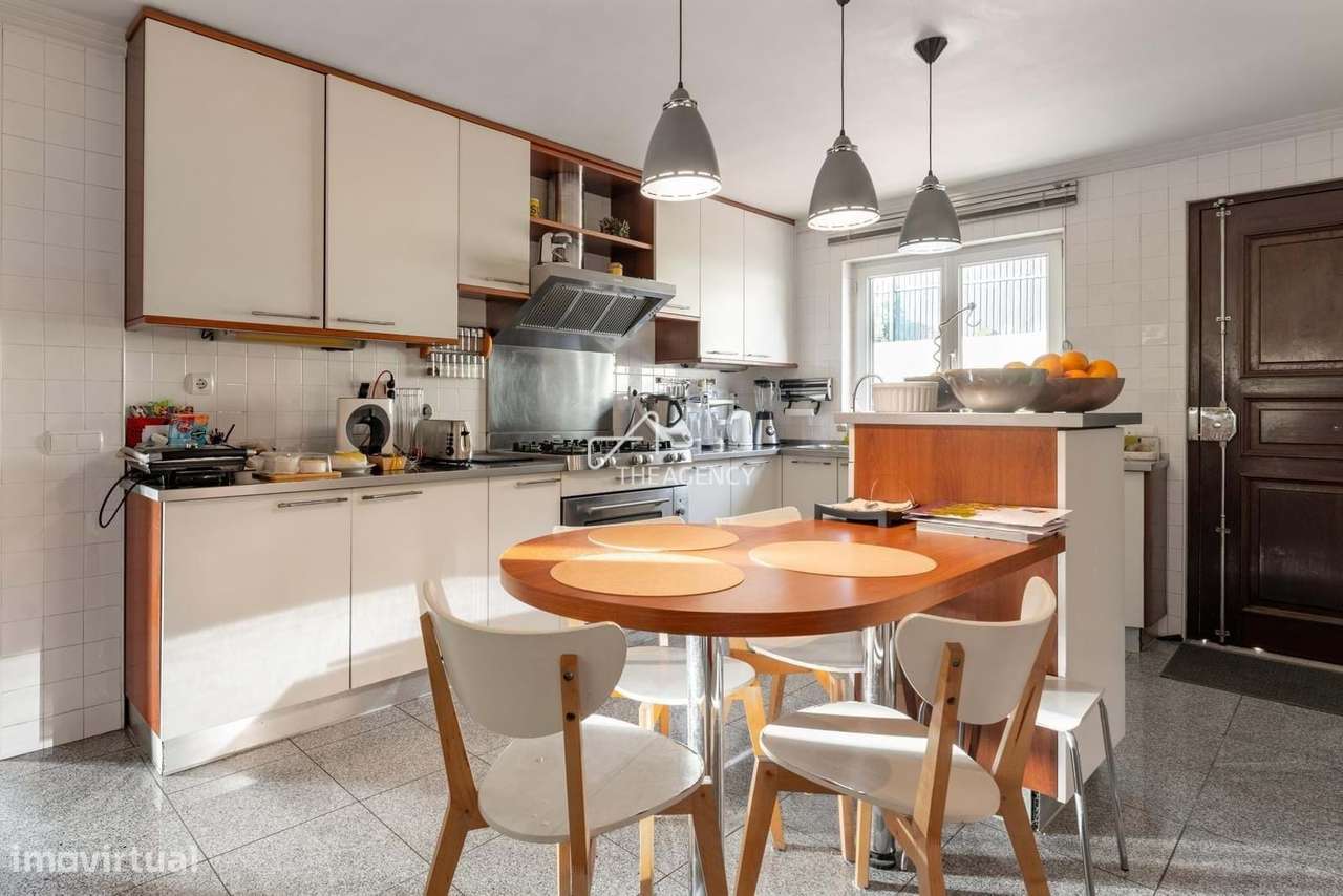 Villa de Luxo T6 com Piscina na Costa da Guia, Cascais-13