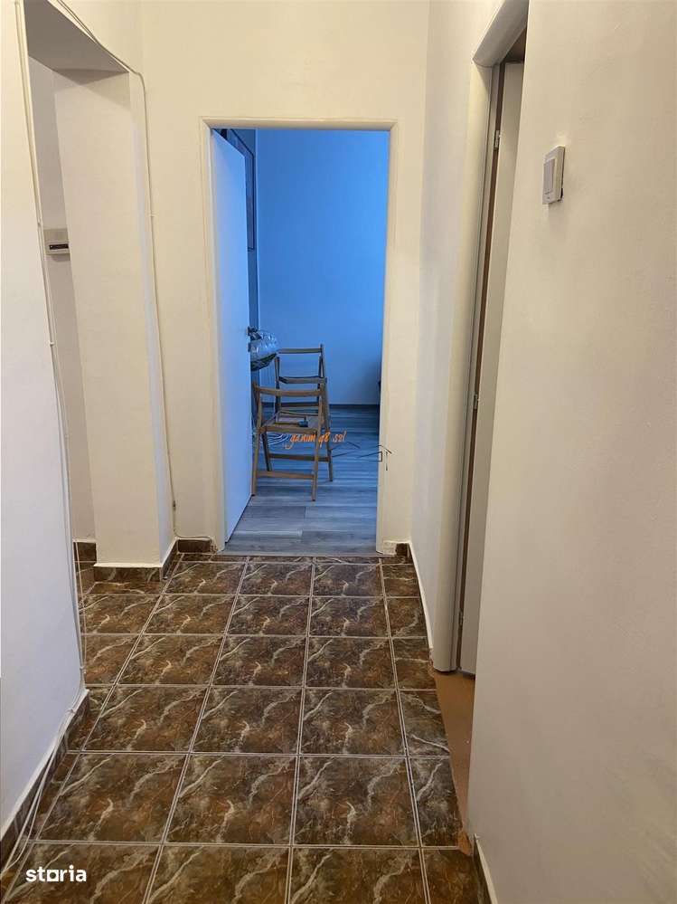 Apartament 2 camere , zona centrala - Scoala nr 10,etaj 28  , decomand-12