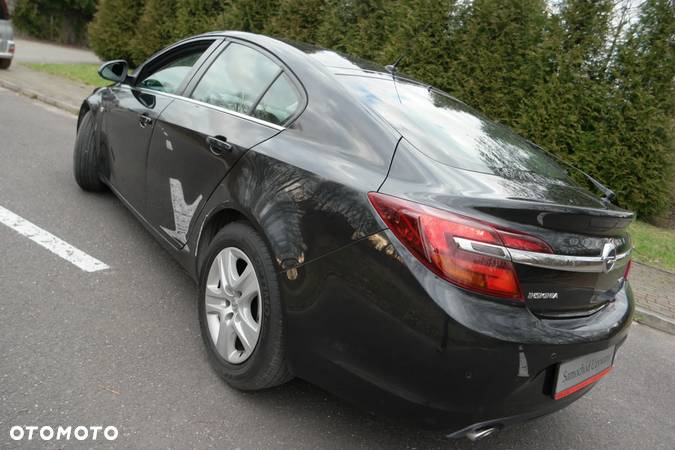 Opel Insignia - 35