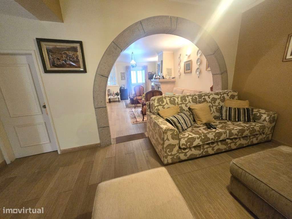 Excelente Moradia T6 com Quintal e Garagem - Próxima de Alter do Ch...-2