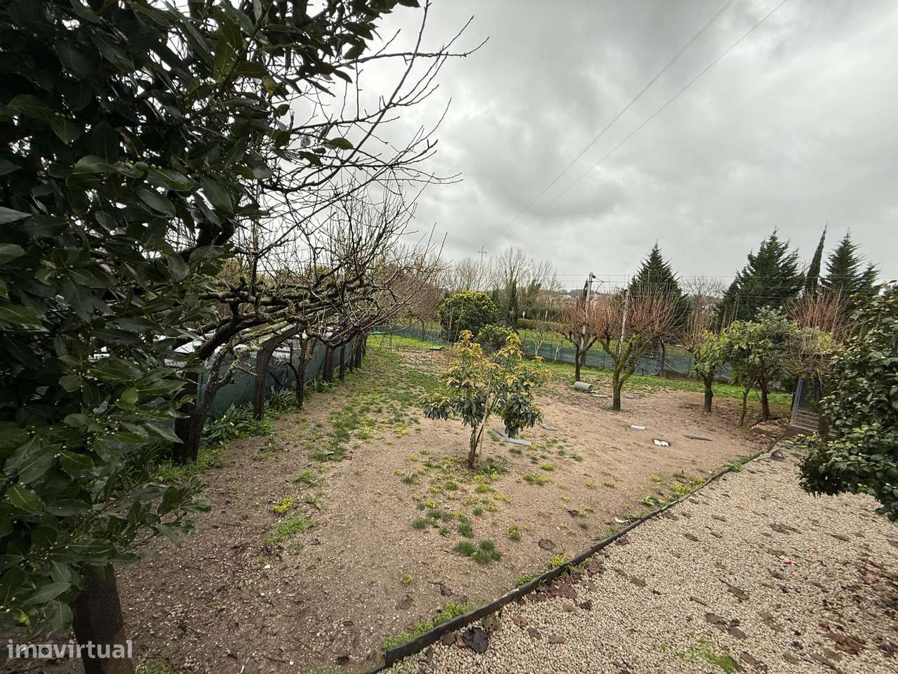 Terreno arrendamento em Valongo, 1200 m2, 3 frentes, Exc. Visibilidade - Grande imagem: 3/25