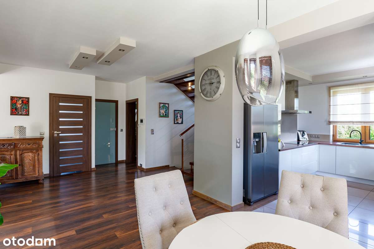 Przytulny dom wolnostojący w Wieliczce działka 10 ar-5