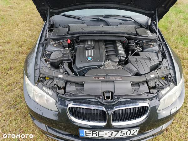 BMW Seria 3 330i xDrive Coupe - 7