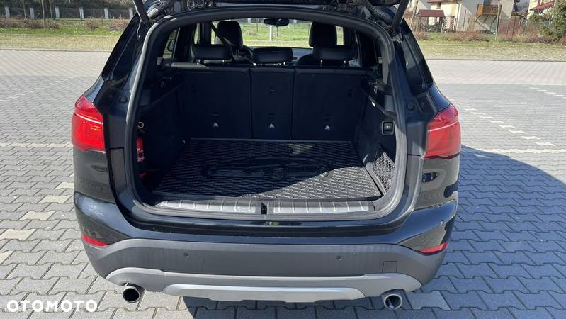 BMW X1 xDrive28i xLine - 21