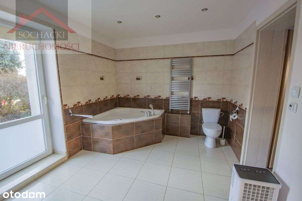 Pół domu z dużym ogrodem-11