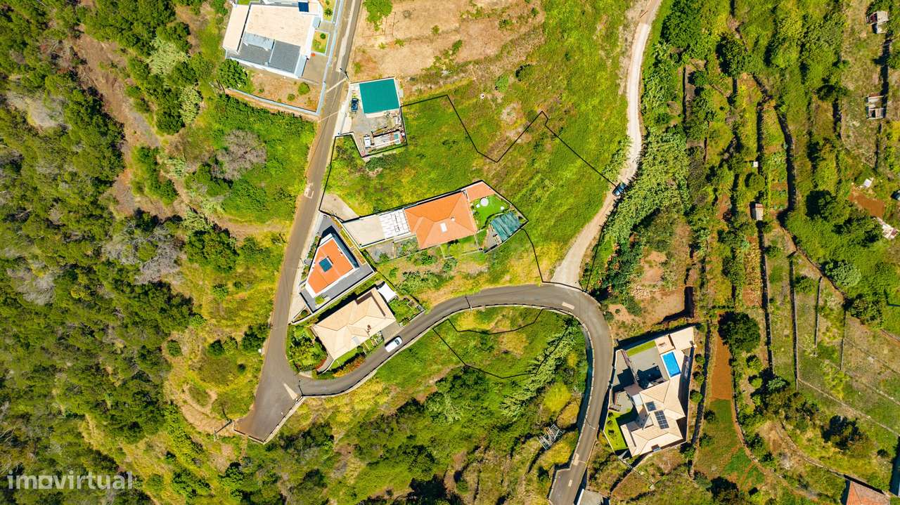 Terreno em Santa Cruz – Vista Mar – Ideal para Projeto Residencial ou - Grande imagem: 2/14