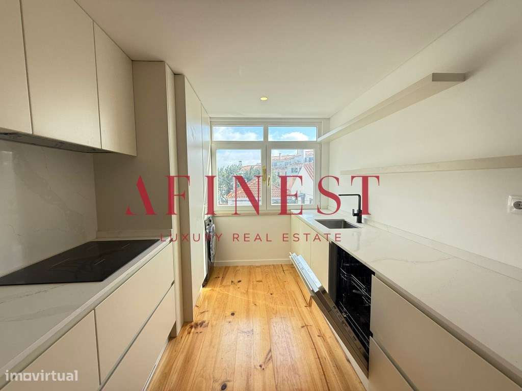 T2 TOTALMENTE REMODELADO | CONDOMÍNIO COM PISCINA | MONTE DO ESTORIL - Grande imagem: 5/33