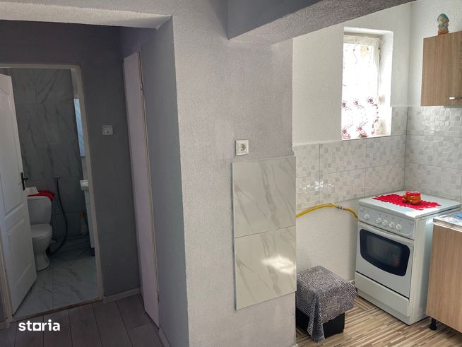 Apartament 2camere,etaj2,Zona Str. Dariu Pop-3