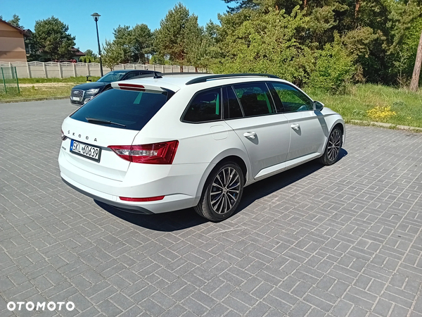 Skoda Superb 2.0 TDI SCR Style DSG - 2