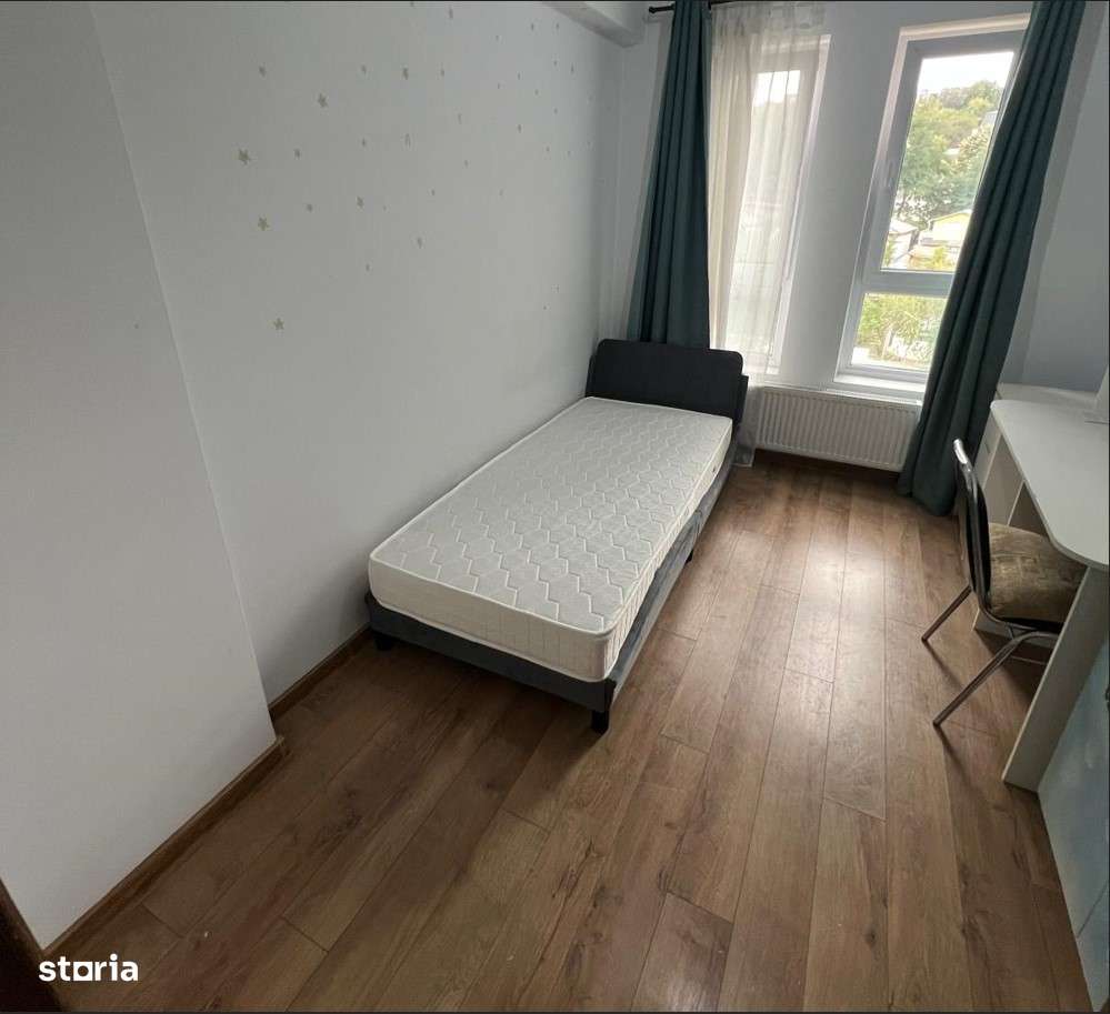 Ap 3 cam decomandat, etaj intermediar, loc parcare, capat Pacurari-5