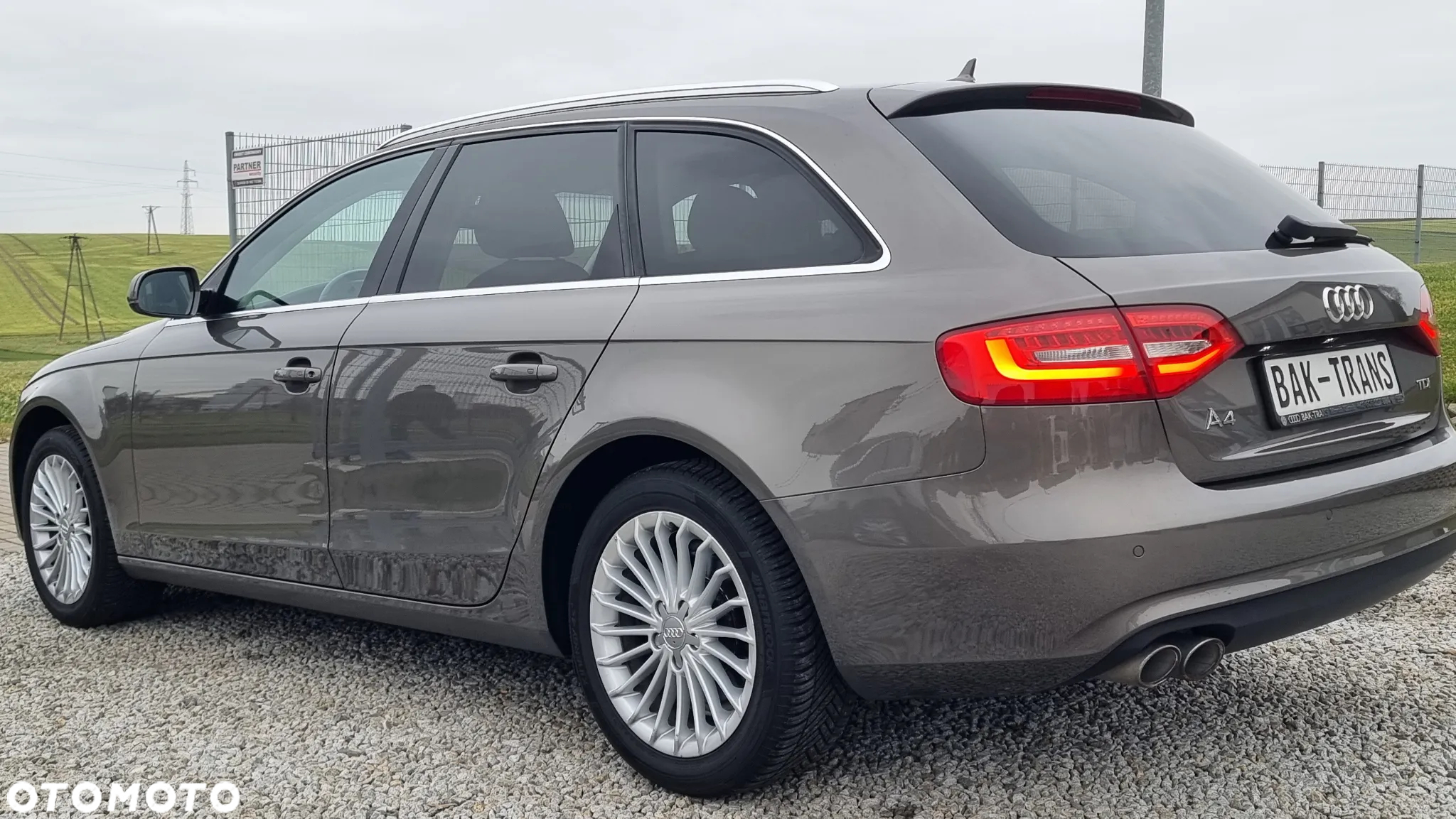 Audi A4 Avant 2.0 TDI DPF multitronic Attraction - 2