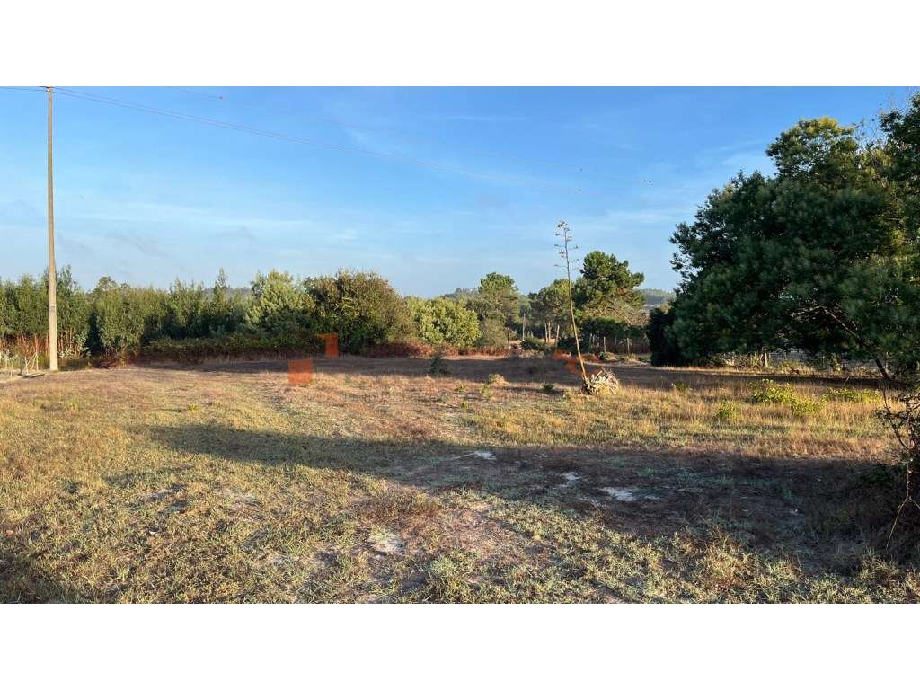Terreno com 2.140 m2, no centro da vila de Tornada, Caldas da Rainha-0