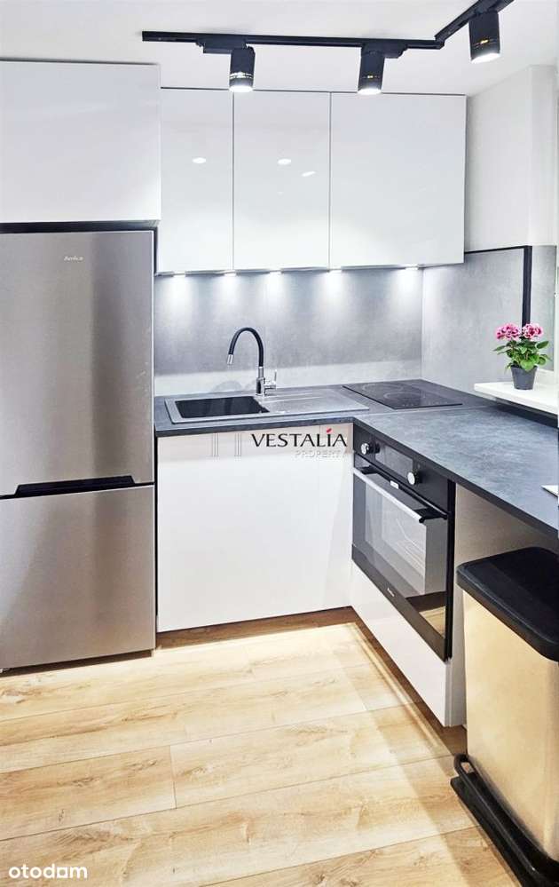 Jasna i funkcjonalna kawalerka po remoncie Olkusz-1