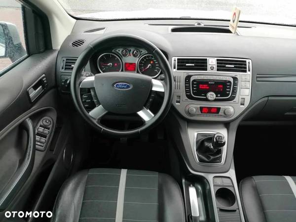 Ford Kuga 2.0 TDCi Titanium - 12