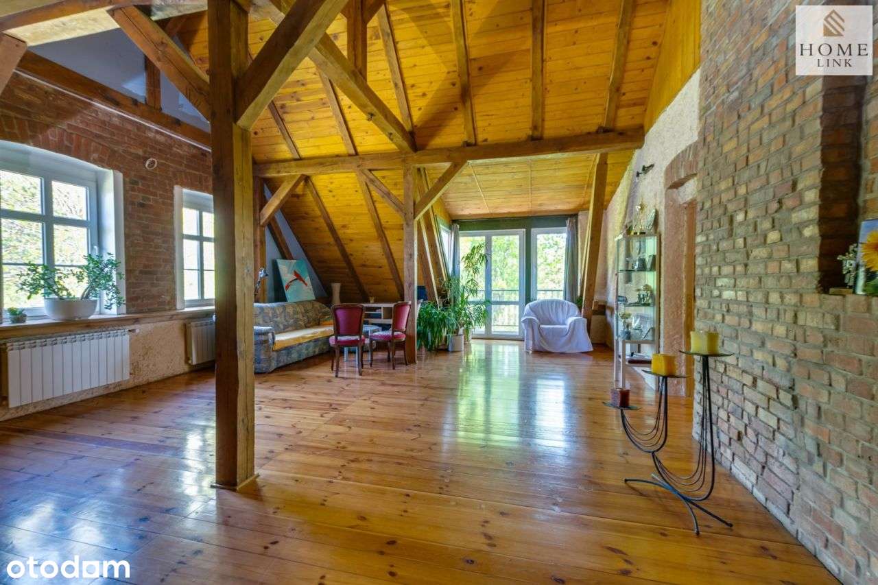 Dom w dawnej szkole nad jeziorem-17