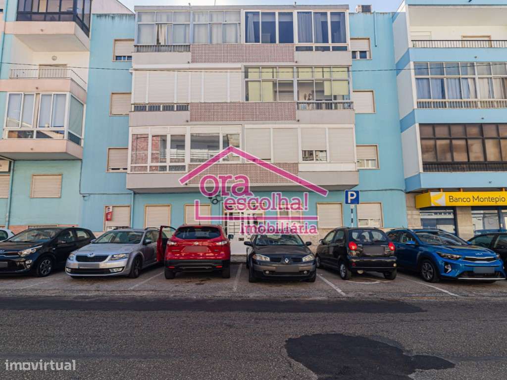 Apartamento T3 com 96 m2 Remodelado na Torre da Marinha - Seixal!-18