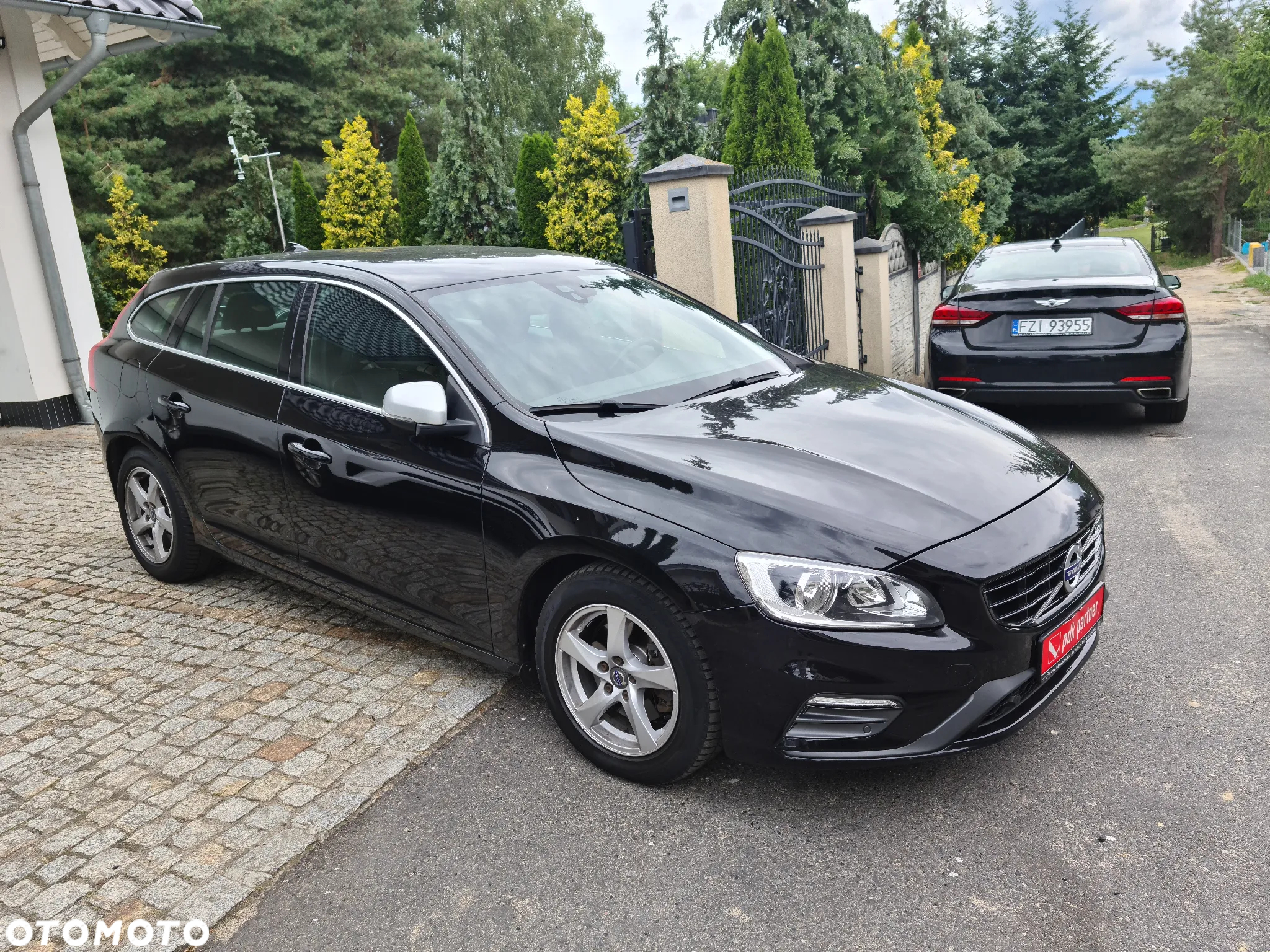 Volvo V60 D3 Drive-E R-Design Momentum - 16