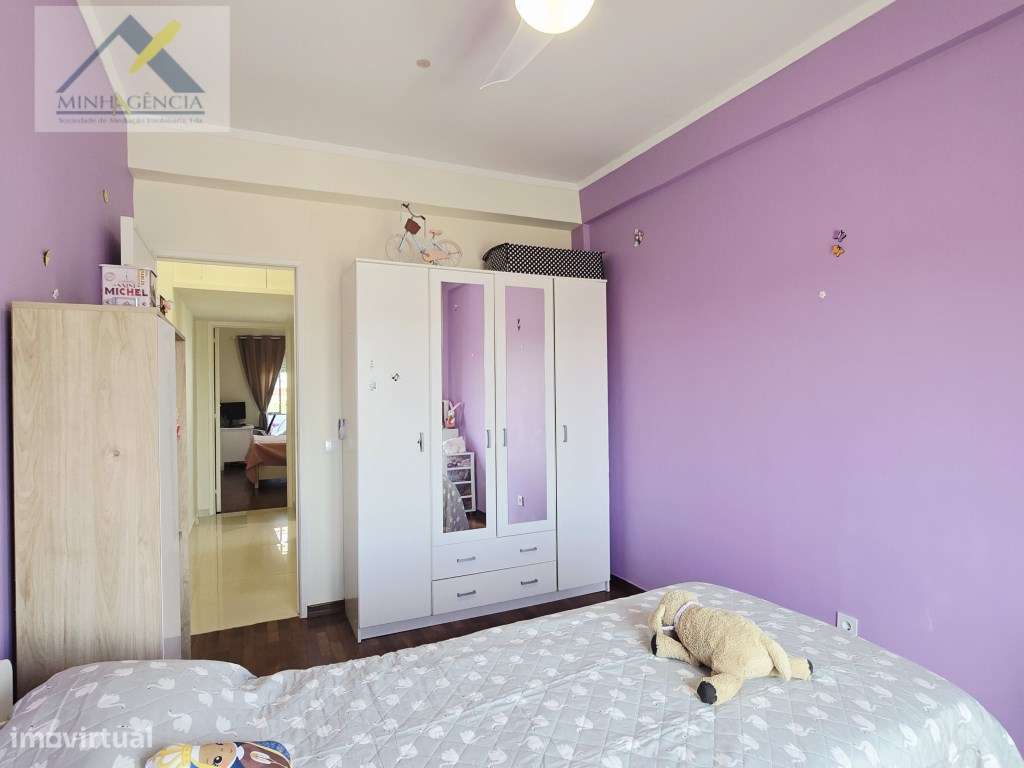 Apartamento T3 remodelado no Bairro do Liceu em Setúbal-23