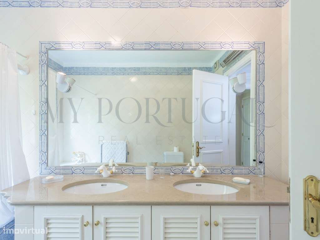 Sofisticação e Tranquilidade: Apartamento T2 no Condomínio Rei Carol-17