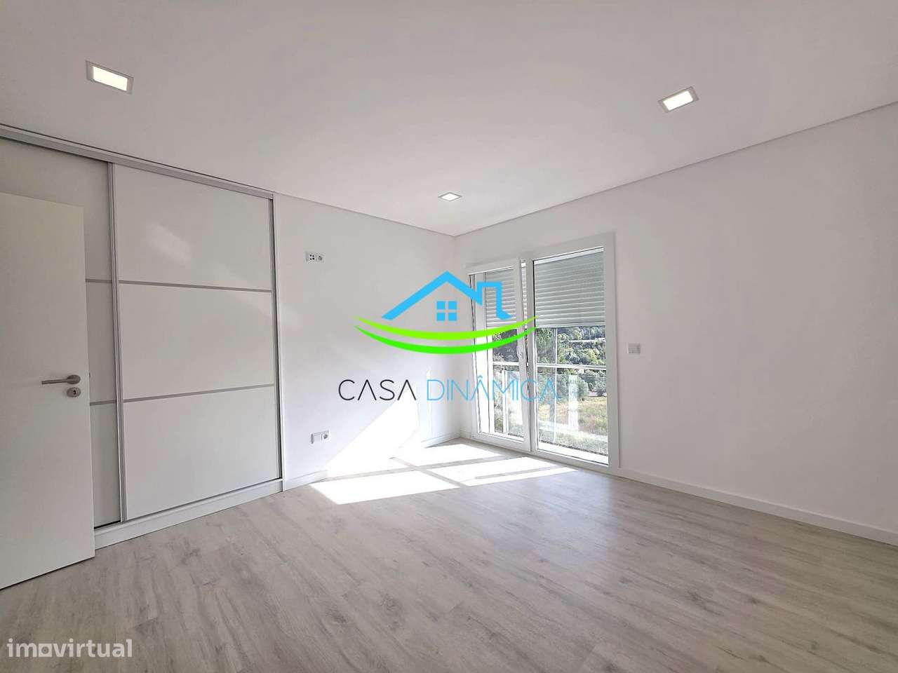 Moradia T4+1 Nova com Garagem Ampla e Jardim – Antuzede, Coimbra-22
