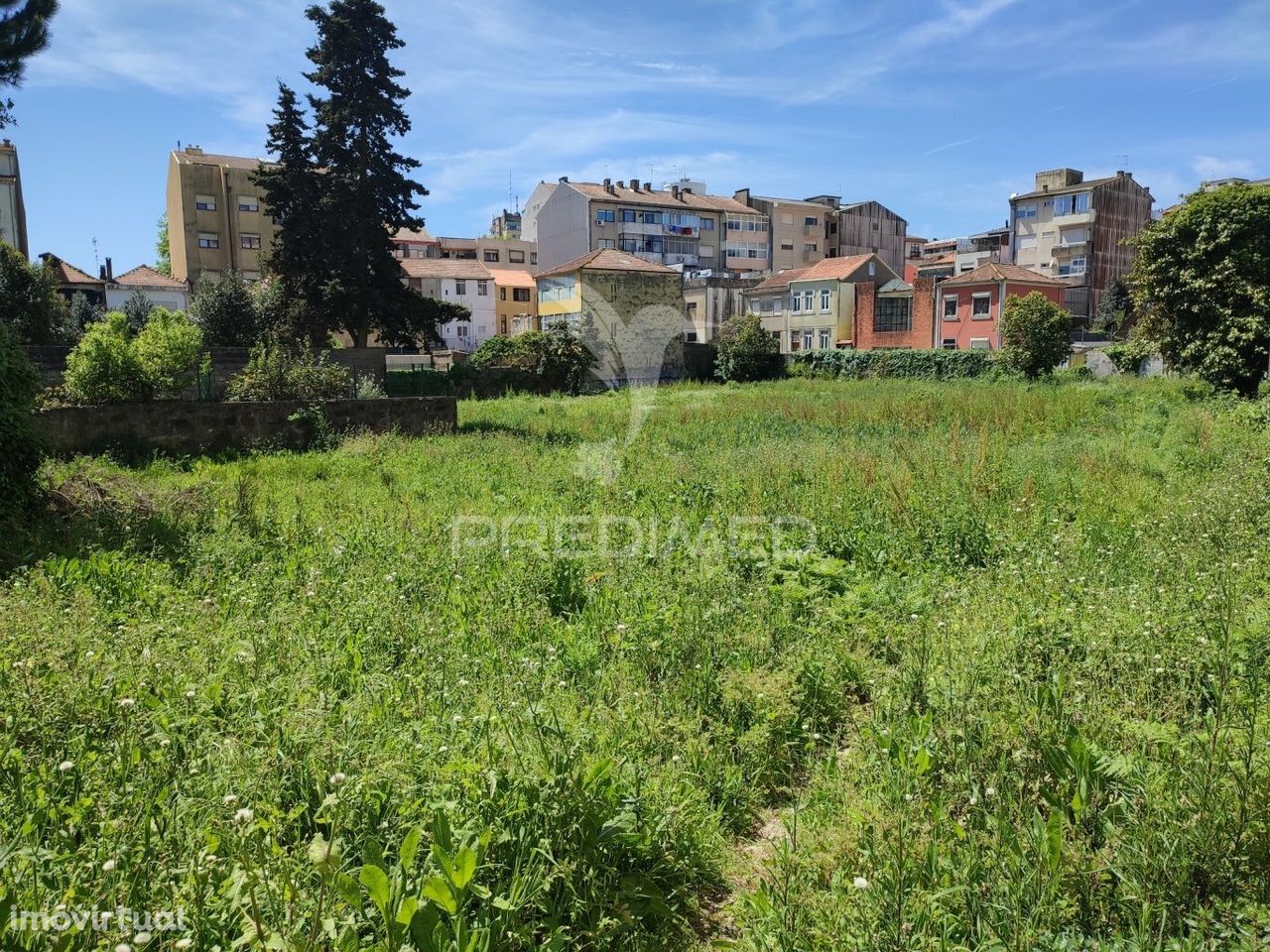 Terreno para construção de prédio - Centro do Porto