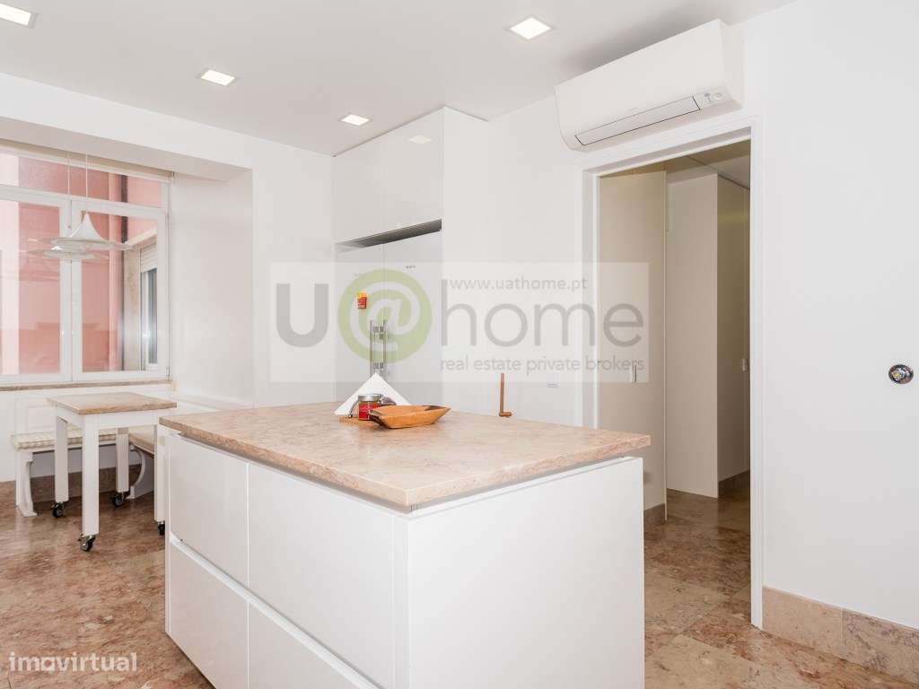 Apartamento T4+ 1 na Lapa-29