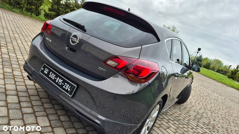 Opel Astra IV 2.0 CDTI Cosmo S&S - 10