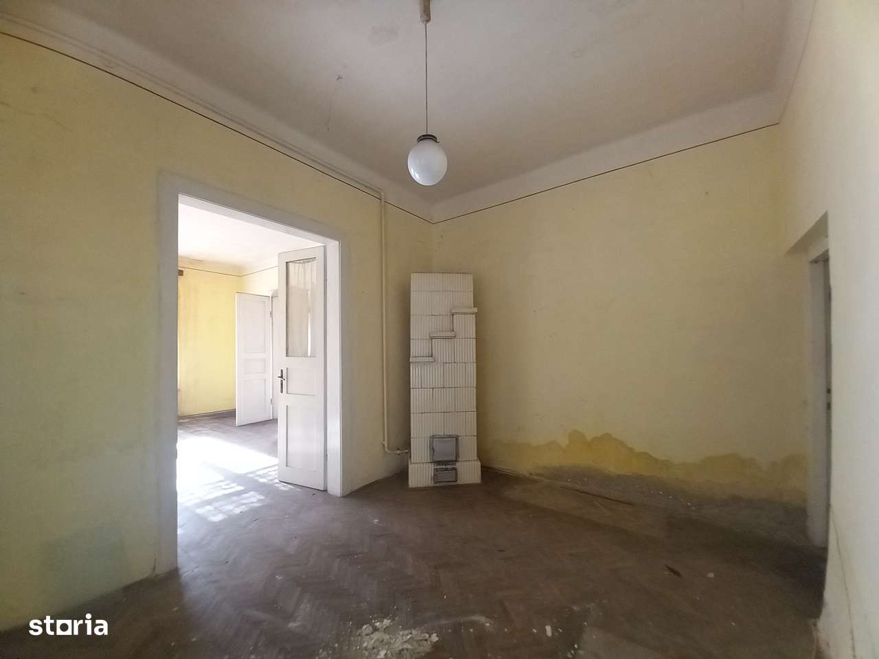 REDUCERE DE PRET!!  Casa cu 620 mp teren, intr-o zonă exclusivistă !-8