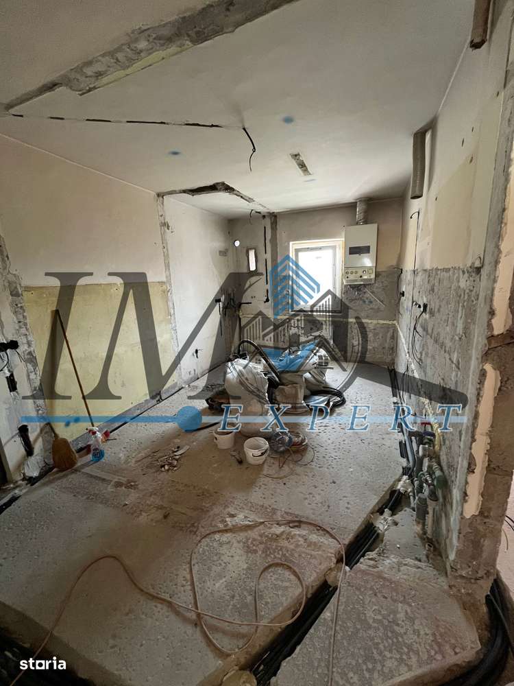 Apartament semi renovat de vânzare in Sebeș - Imagine principală: 5/10