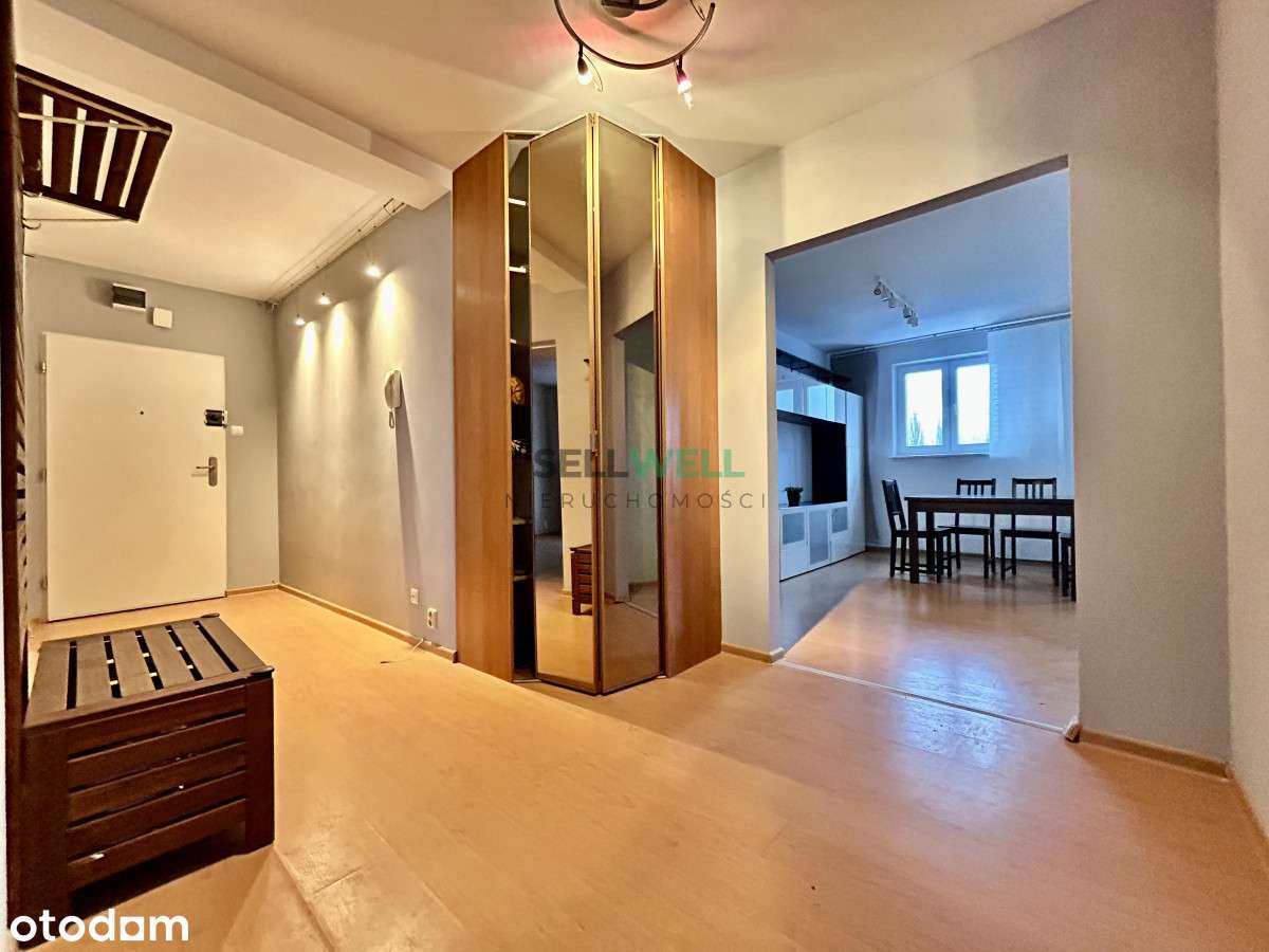 Rozkładowe 77 m² 3 pokoje 1. piętro Bałuty-0