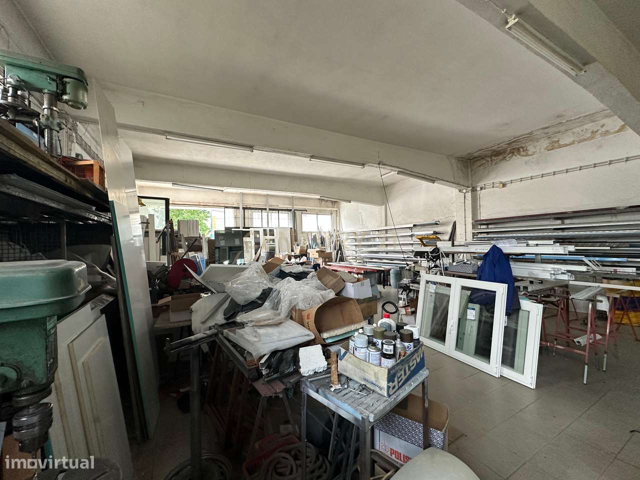 Armazém com 200 m² em Alverca – Imóvel com Rentabilidade - Grande imagem: 4/9