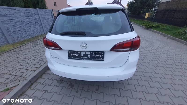 Opel Astra 1.5 D Start/Stop Automatik Business Edition - 2