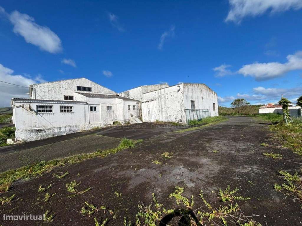 Armazém Industrial - Santa Cruz, Praia da Vitoria, Ilha Terceira - Grande imagem: 5/27