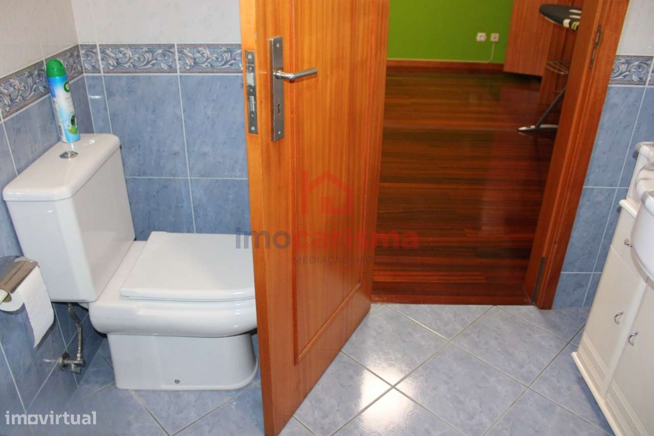 Moradia T3 em Banda em Oliveira Santa Maria, Vila Nova de Famalicão-30