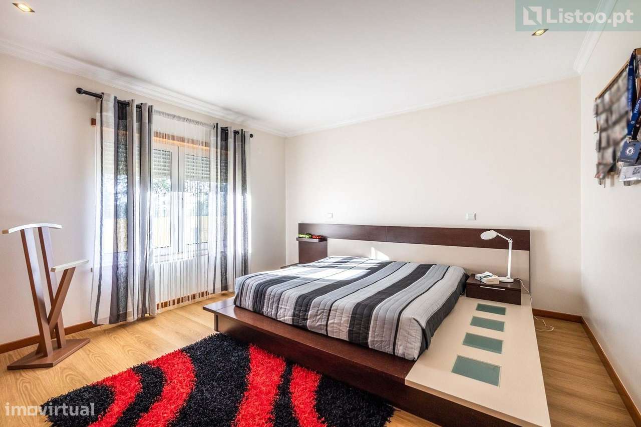 Moradia T5 Marinha Grande-19