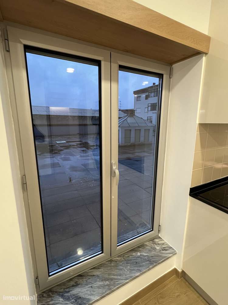 Apartamento T1 em Zona Central de Ourém-8