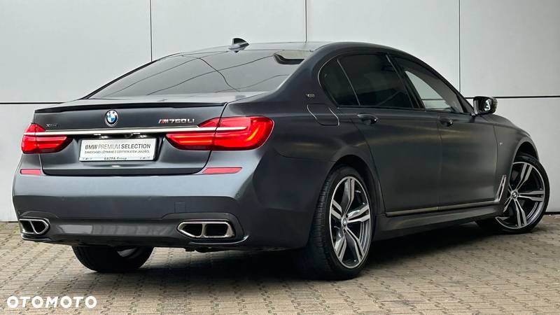 BMW Seria 7 M760Li xDrive - 12