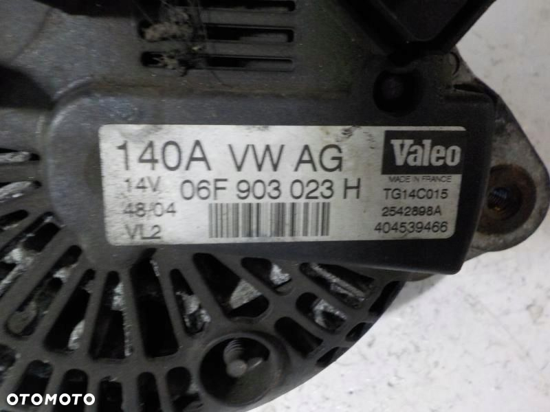 AUDI A4 B7 2.0 TDI ALTERNATOR 06F903023H - 3