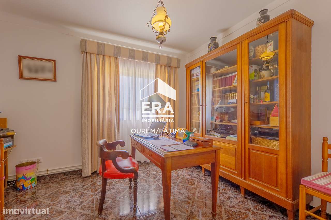 Moradia T5, Rio de Couros, Ourém-25